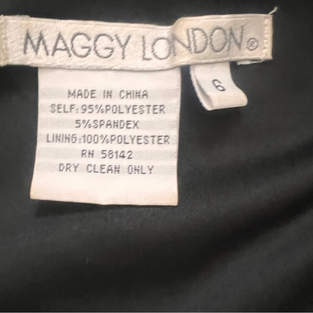 Maggy London Black Ruffle Deep V-Neck Dress NWOT 6 - Picture 8 of 8